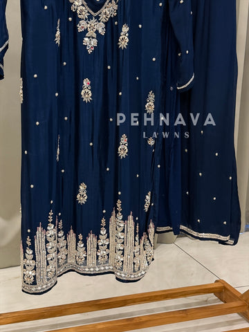 Premium Handworked Chinnon Ensemble 8928