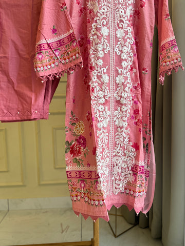 Pure  Cotton suit with embroidered patches and detailings-6