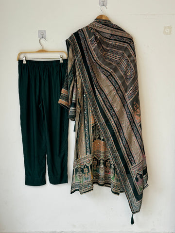 Green Flowy crepe Suit-2000