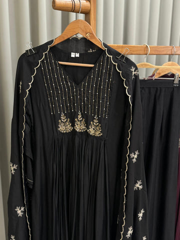 Handworked Anarkali pleated suit with scalloped dupatta