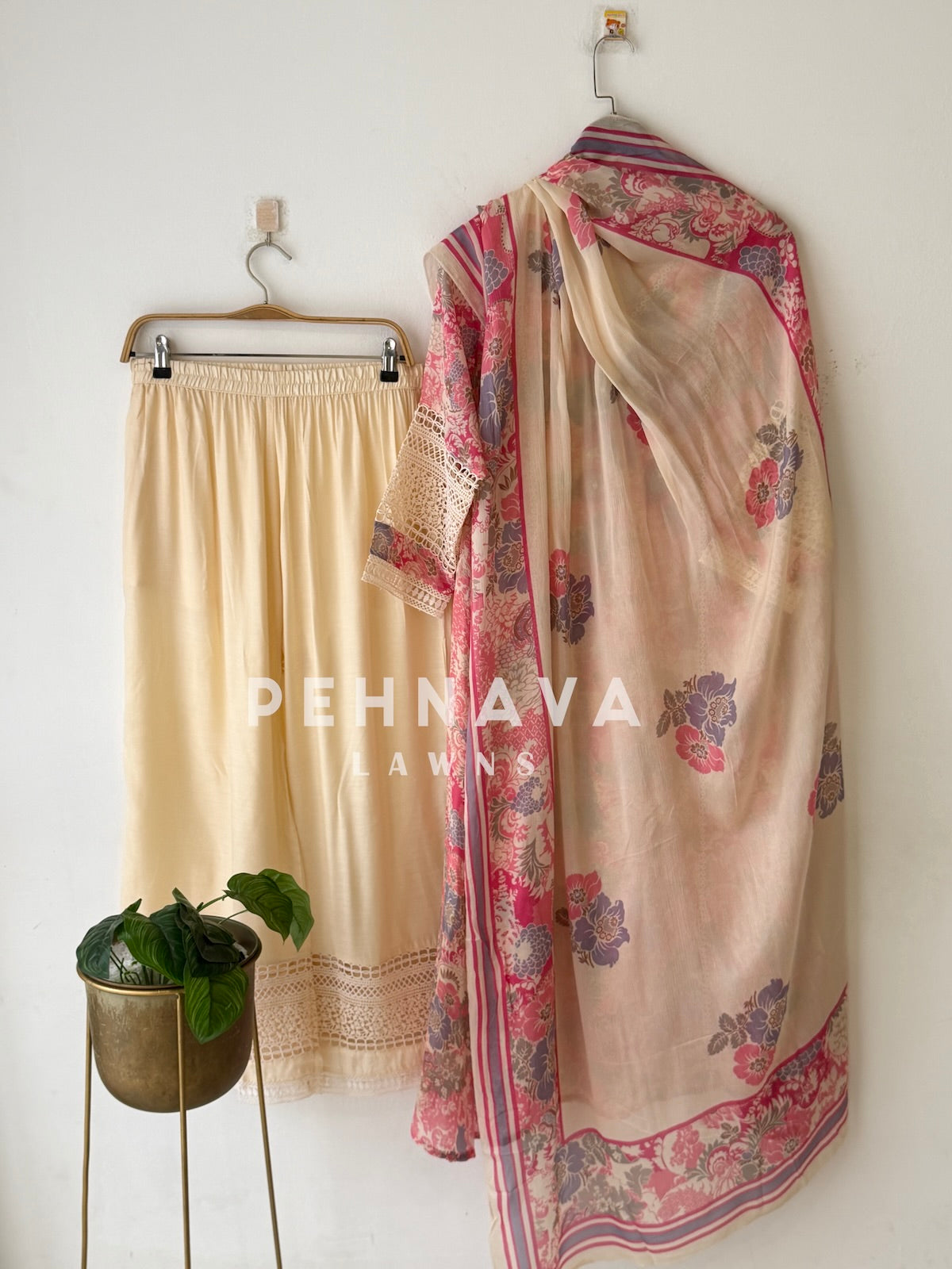 Floral Print Suit with Lace 4210