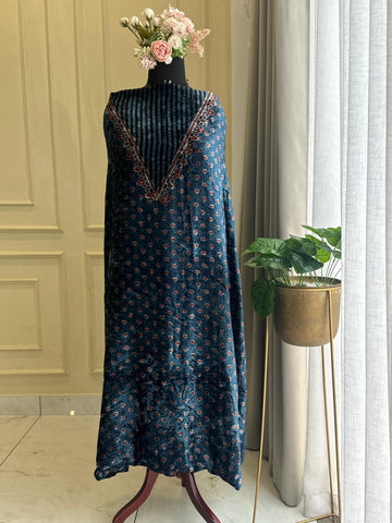 Premium Velvet Unstitched Suit