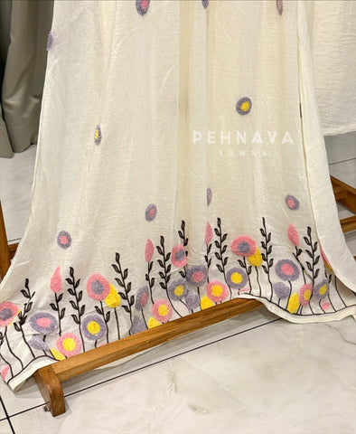 Halter neck Noodle Embroidered Suit 5006