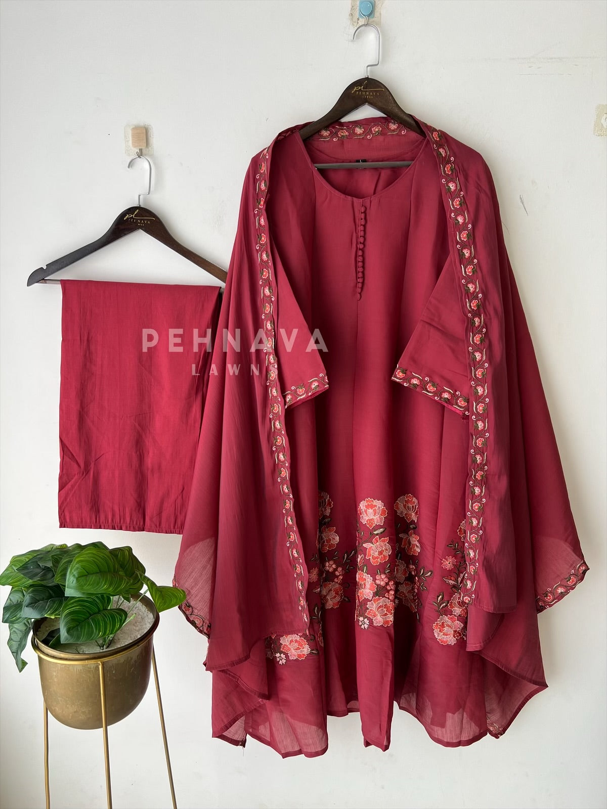 Floral Embroidered Panel Cut Suit-3478 - Pehnava Lawns