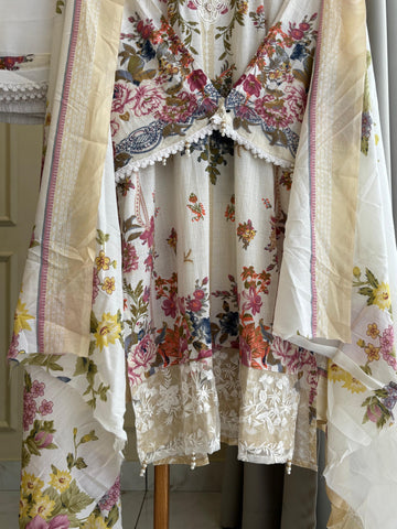Off white Printed Pakistani Salwar-5