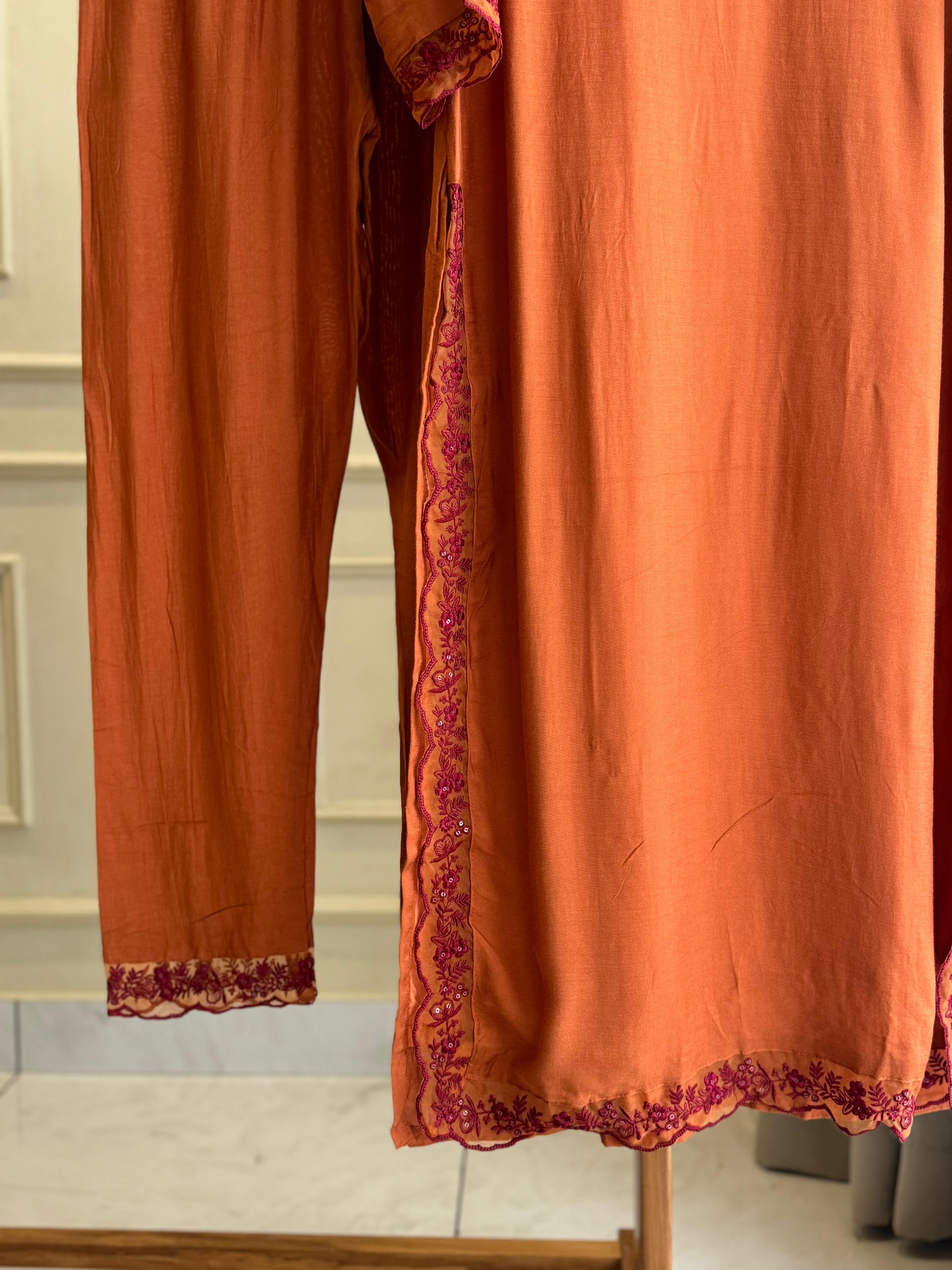 Muslin Designer Pattern Suit - Pehnava Lawns