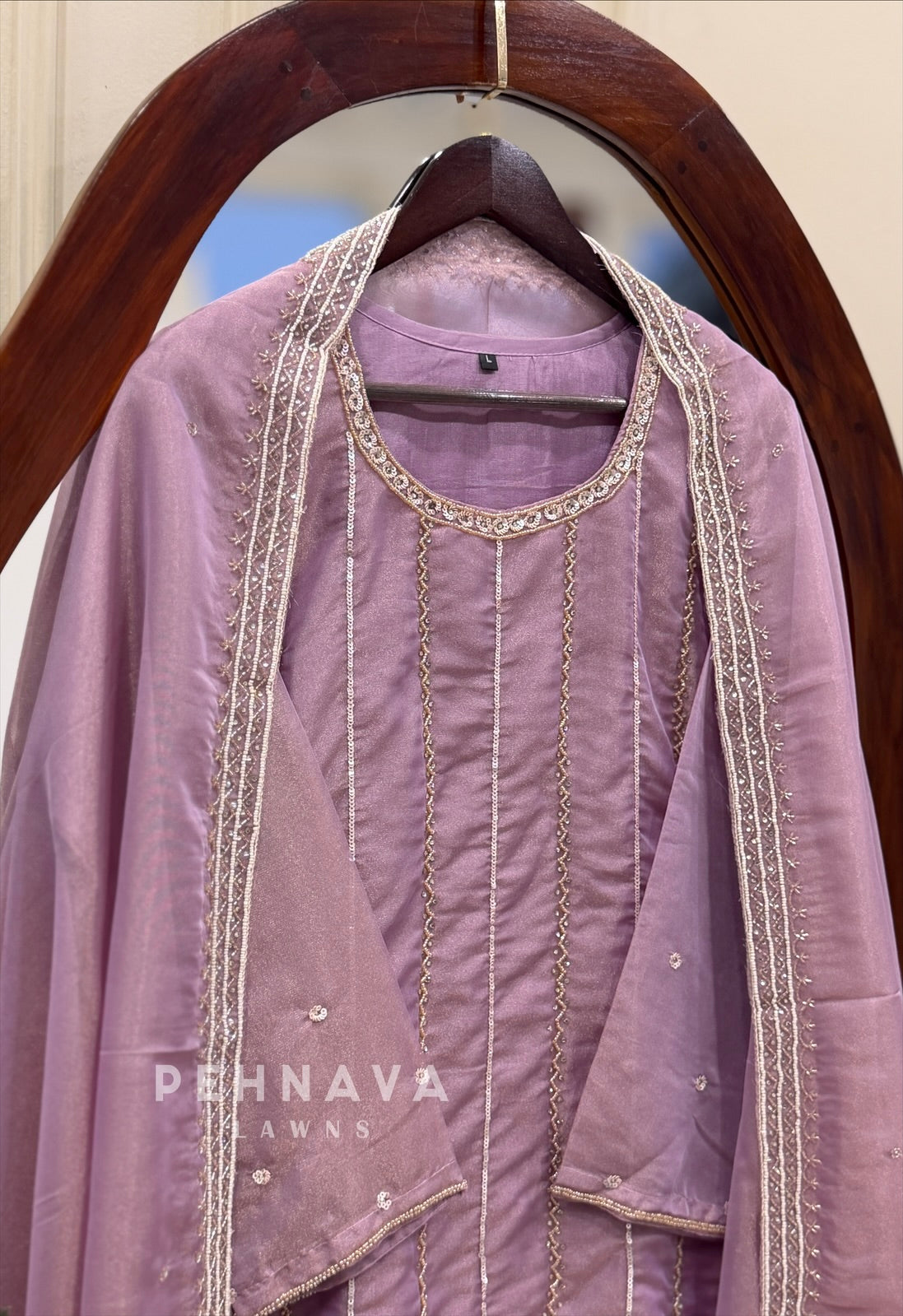Tissue Handworked Stitched Suit-322