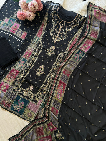 Comfy Muslin Suit with aari work-149