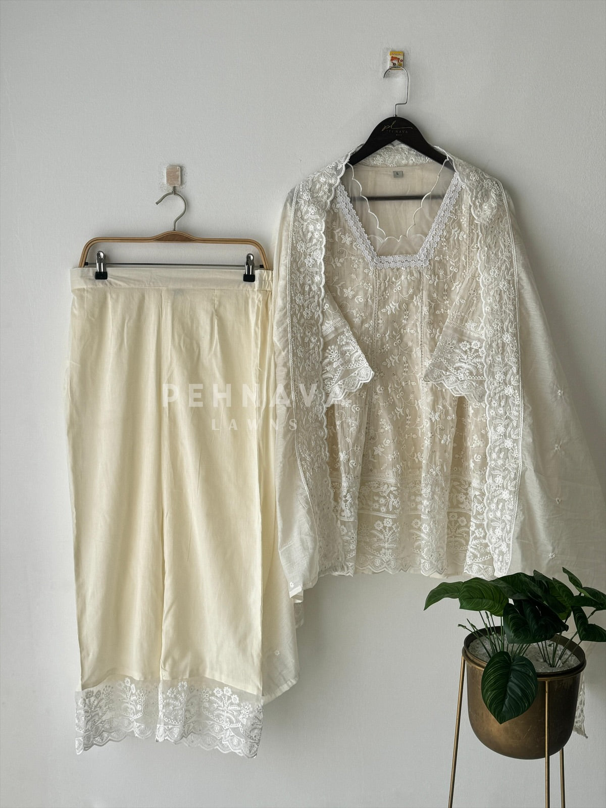 Rich Embroidered Suit - Pehnava Lawns