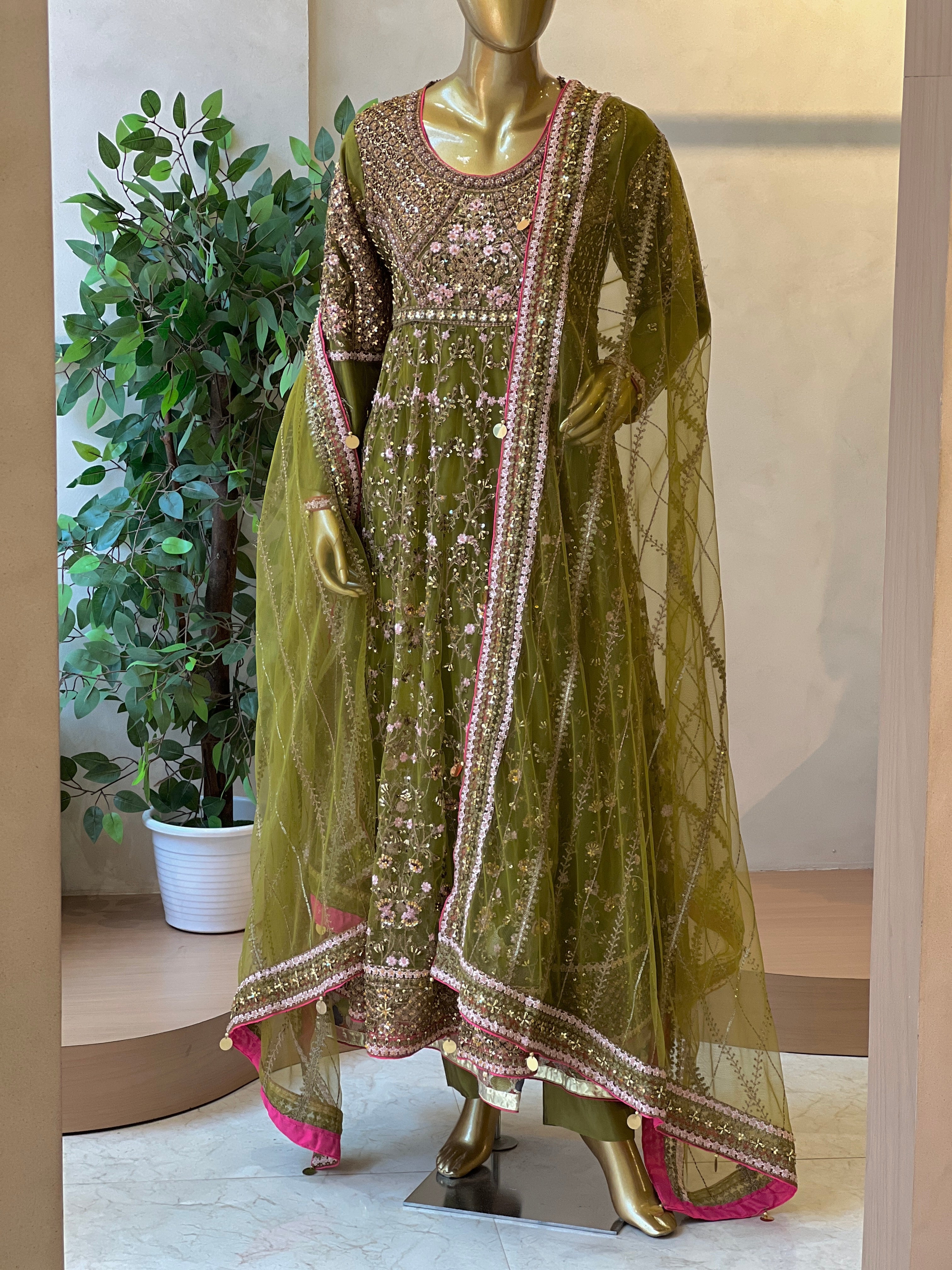 Premium Handworked Bridal Anarkali Suit-5869 - Pehnava Lawns