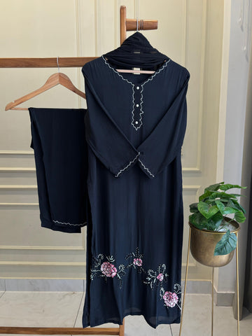 Premium  crepe Handwork Salwar Kameez