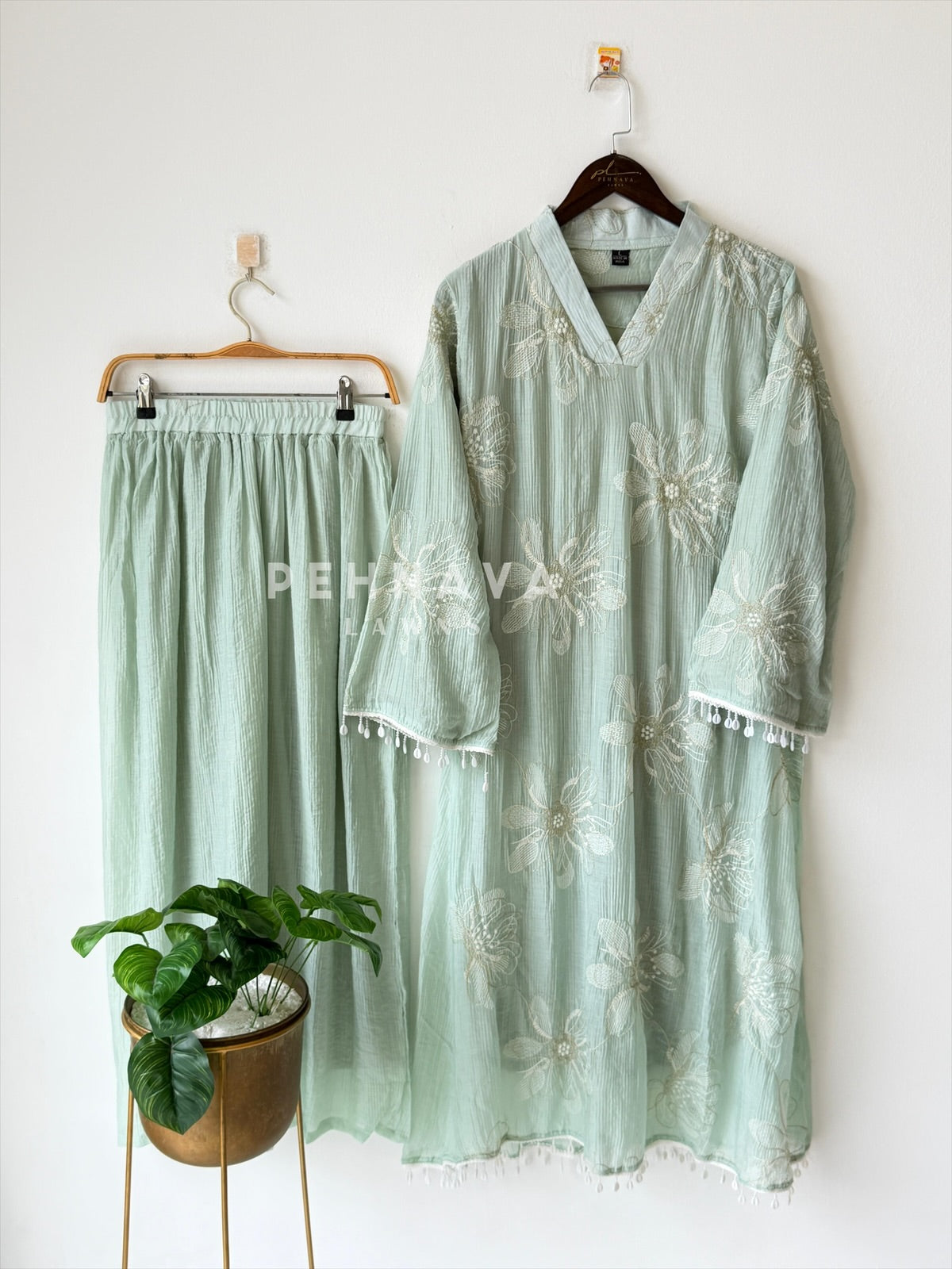 Soft Floral Embroidery Ensemble-4148 - Pehnava Lawns