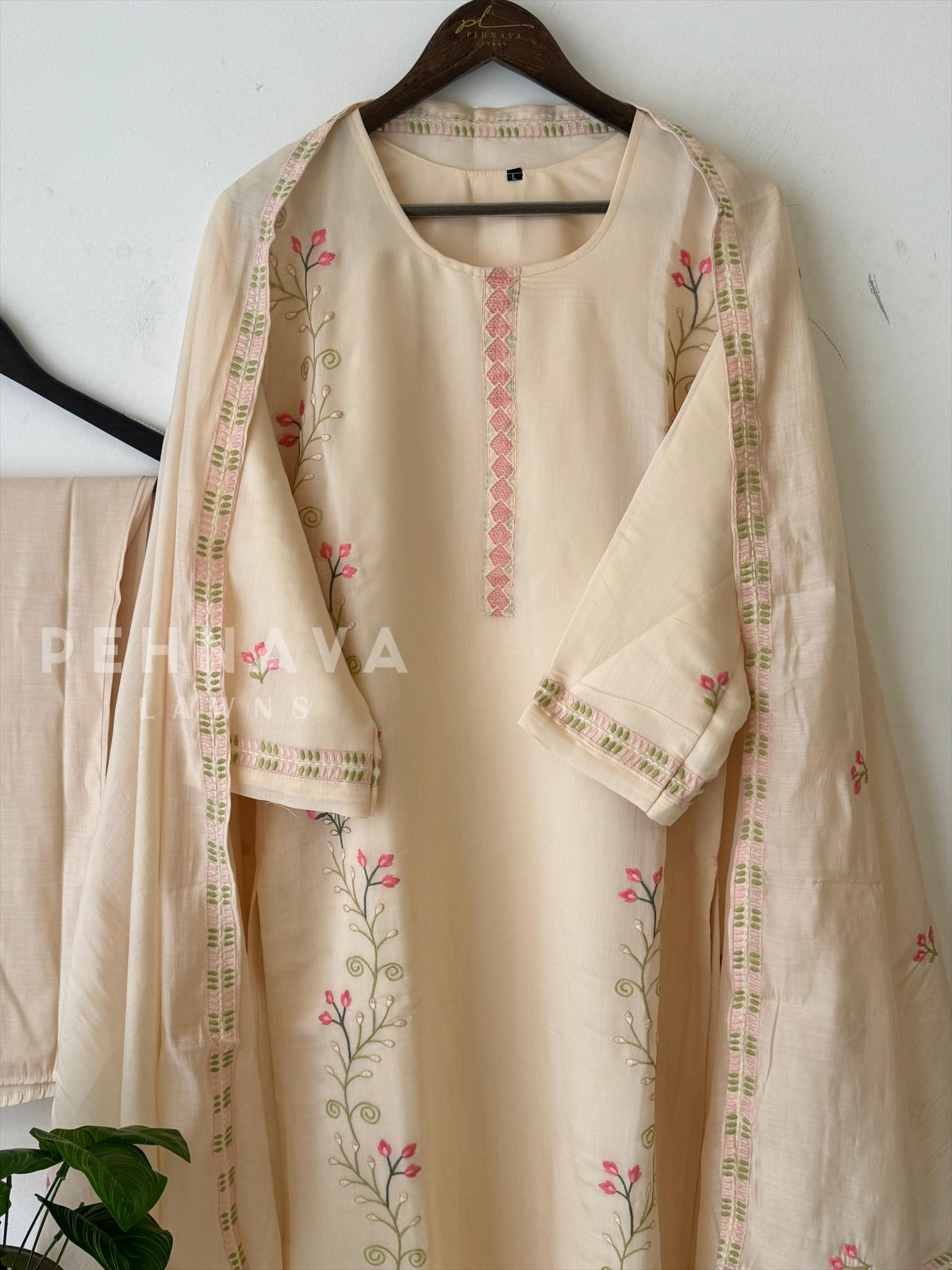 Classic Embroidery Suit Set