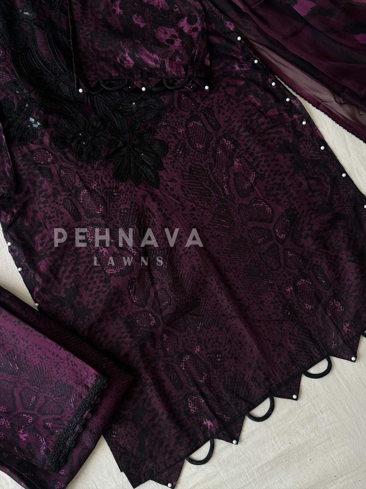 Regal Vine and Green Embroidered Kurta Set - Pehnava Lawns