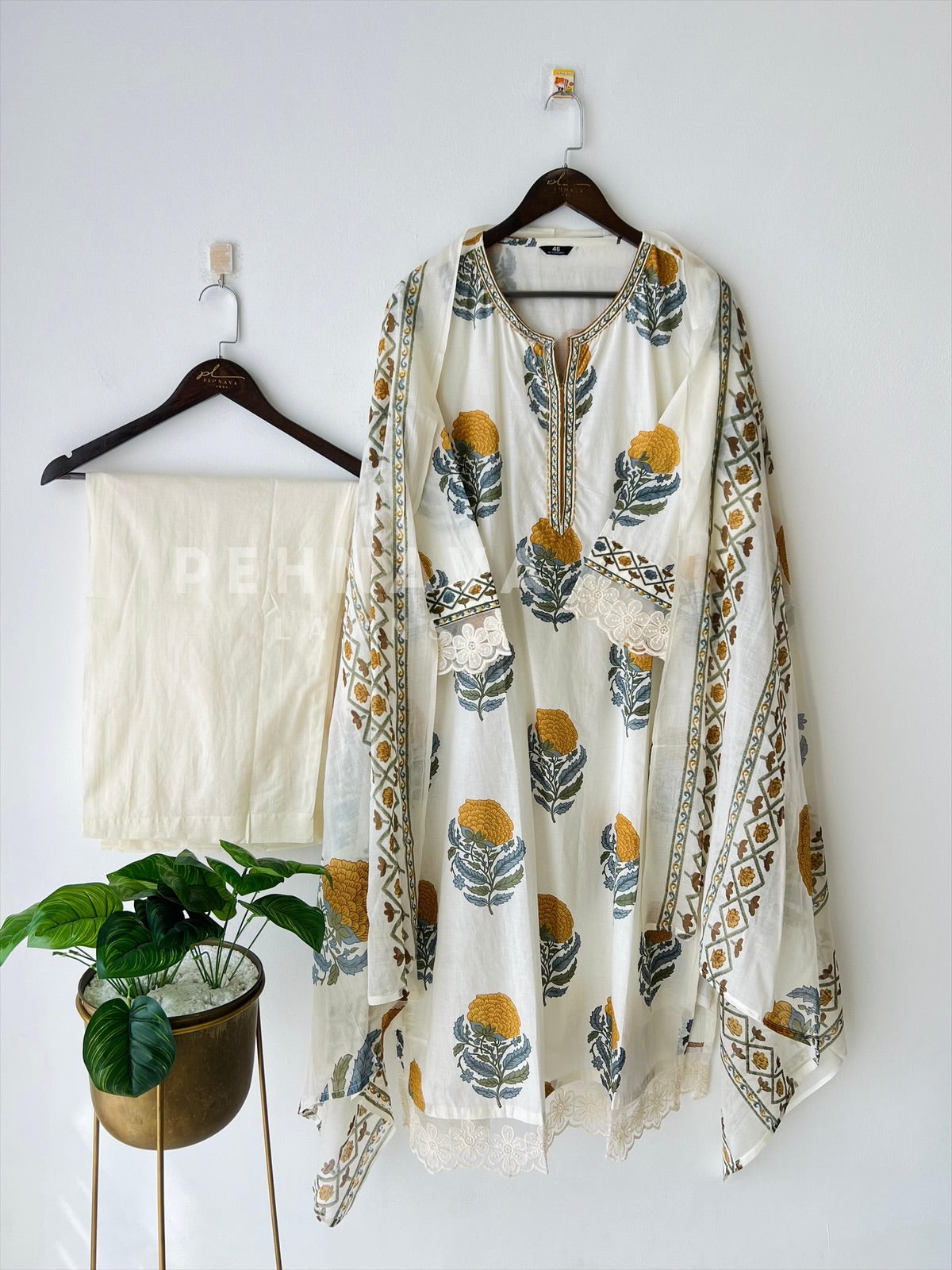 Lace Detail Printed Suit-3610