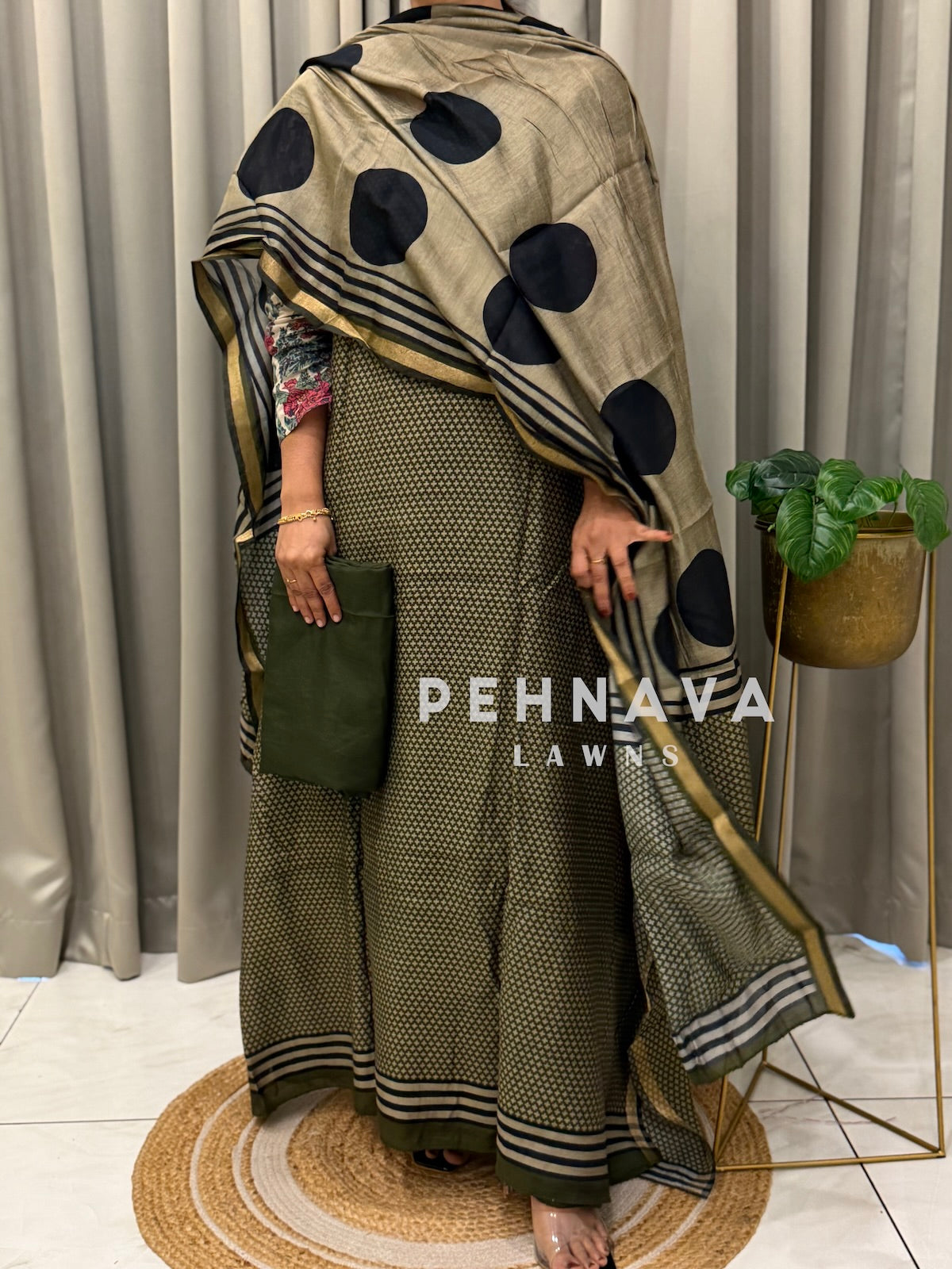 Maheshwari Unstitched Suit With Polka Dot Dupatta-4559
