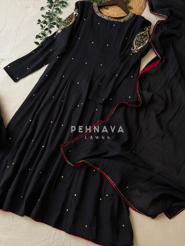 Handworked Neck Suit Set H-311 (25-30 Days Dispatching Time) - Pehnava Lawns