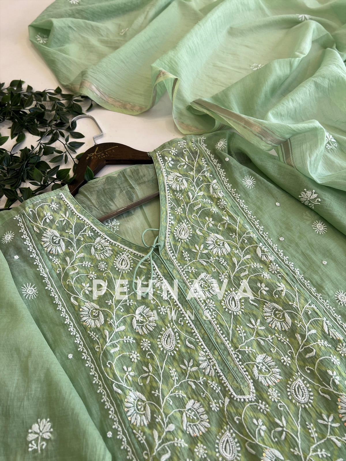Chanderi chikankari suit - Pehnava Lawns