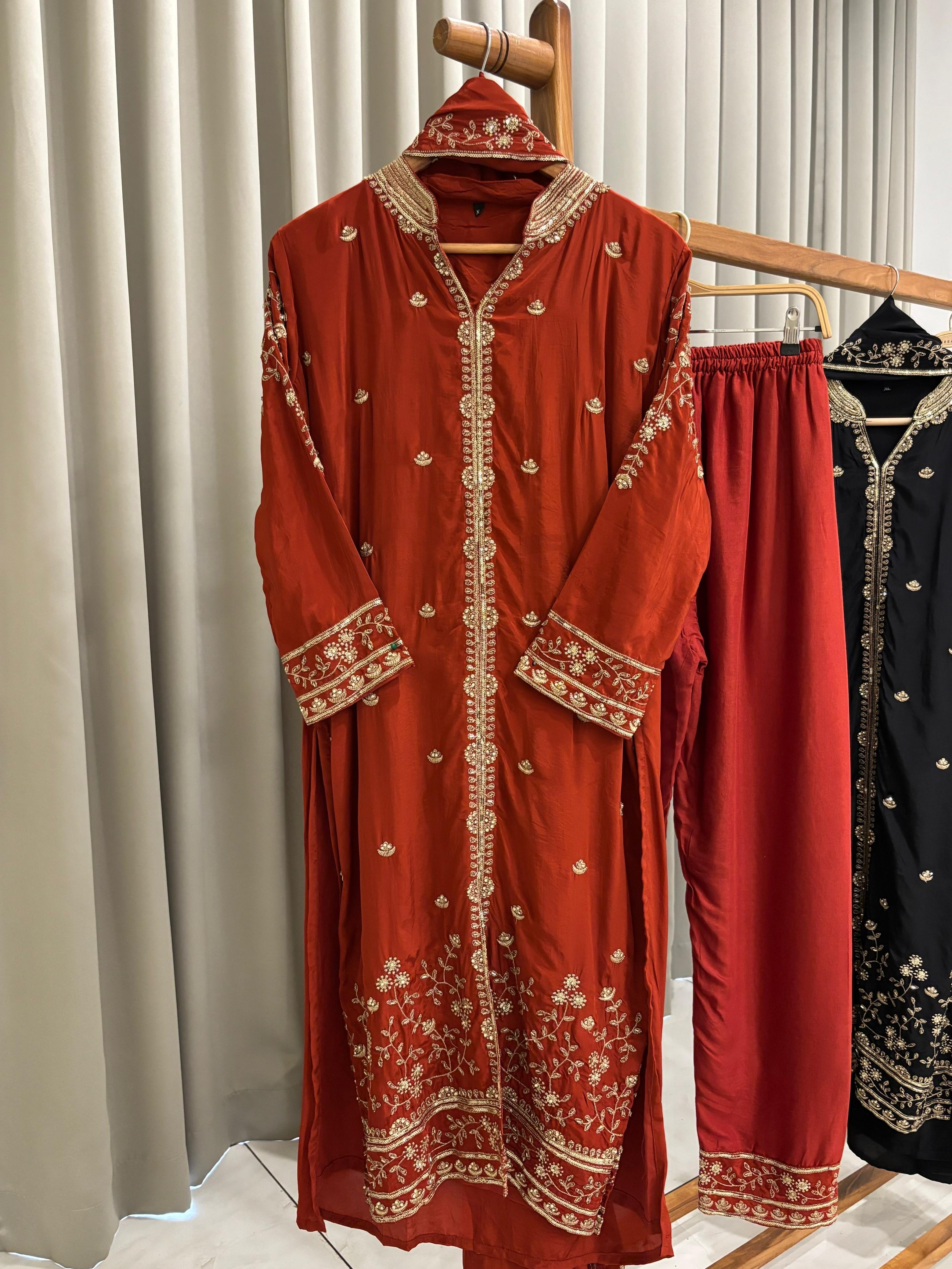 Premium Crepe suit with Handwork detailings-4992