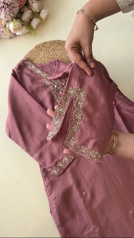 Russian silk Hand detailed suit with organza scalloped dupatta8909