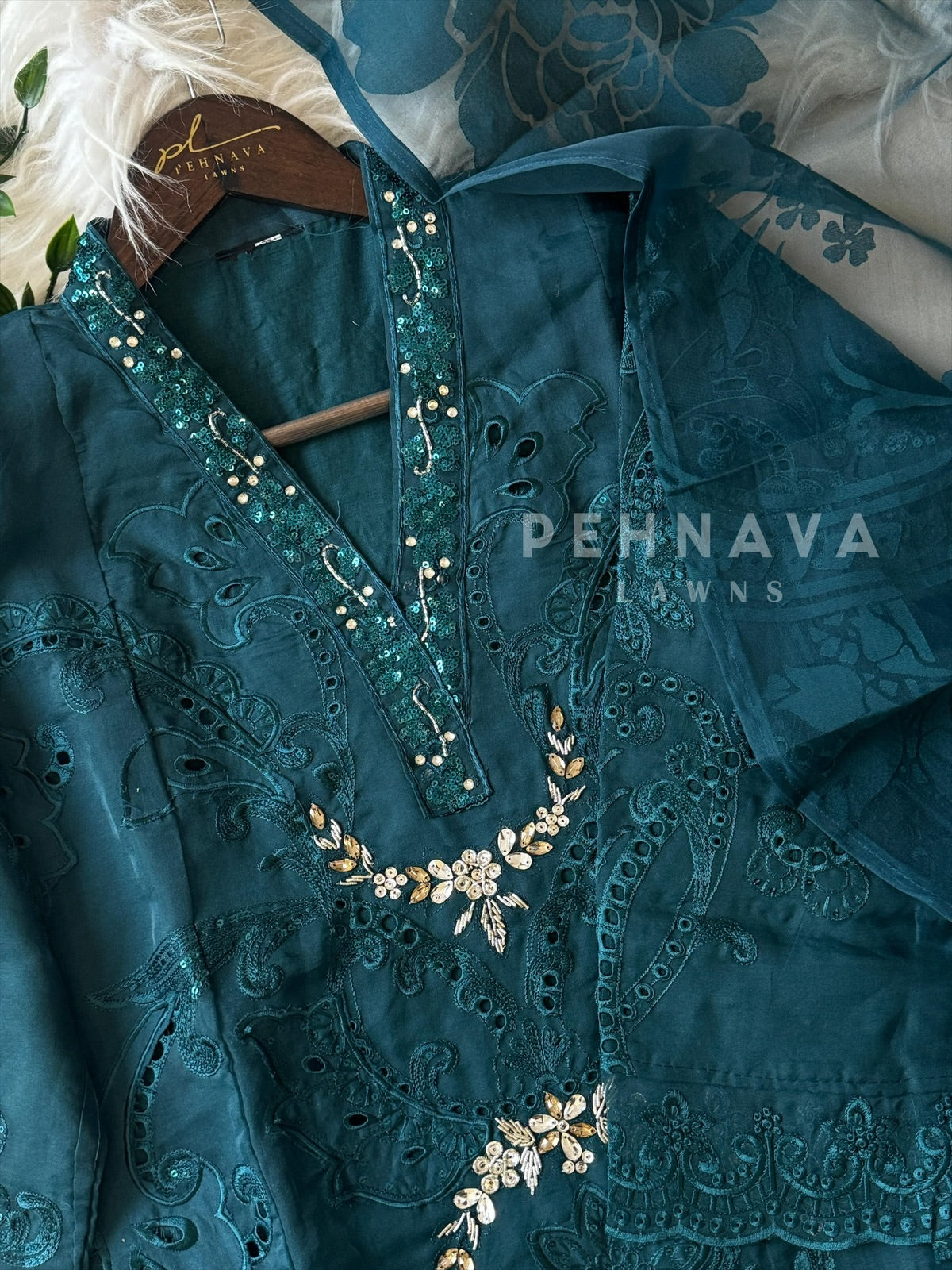 Cut Work Ready To Wear Suit-Csms - Pehnava Lawns