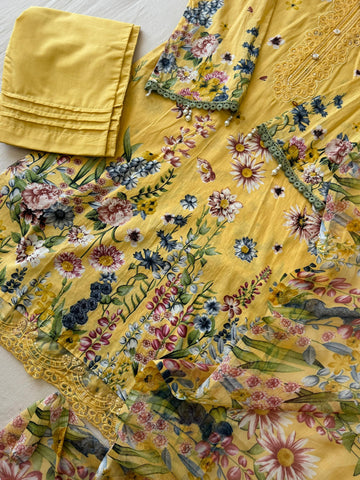 Cotton casual suit with pure chiffon dupatta 1353B - Pehnava Lawns