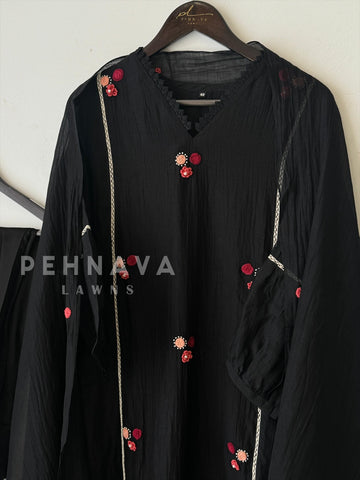 Floral Butti Chanderi Suit - Pehnava Lawns