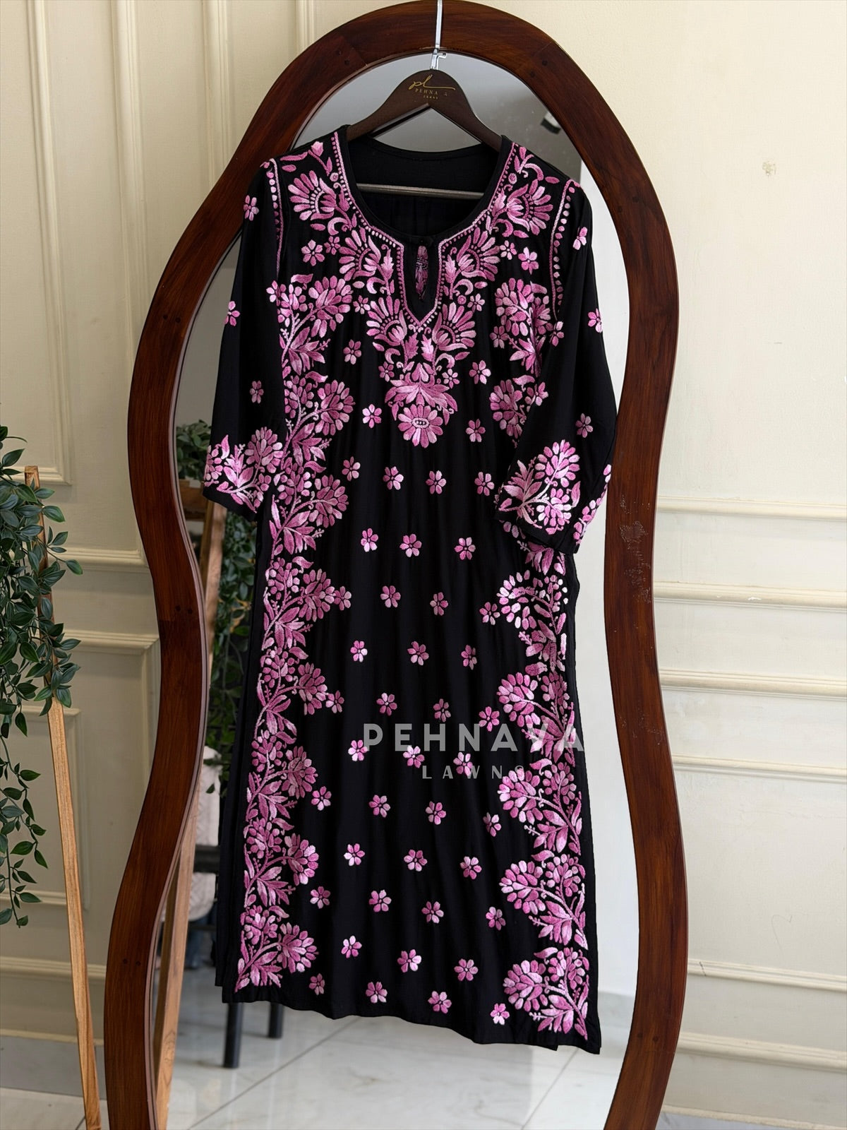 Black & Pink/Gold Authentic Lucknowi Chikankari Kurta