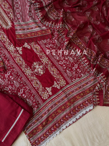 Signature Embroidered lawn Unstitched Suit 3650