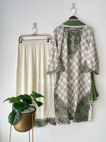 New Floral Embroidery Kurtha Suit Set LRC 182