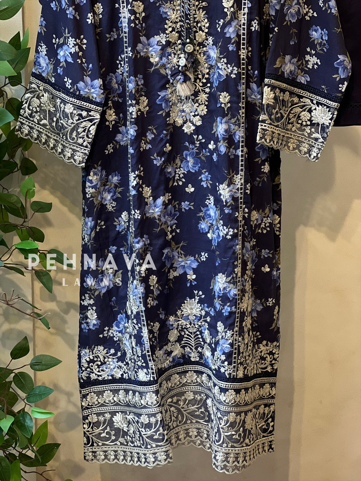Luxurious trendy pure lawn-3031