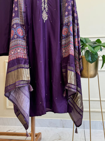 Silk hand detailed suit with gajji silk dupatta-purple 2534