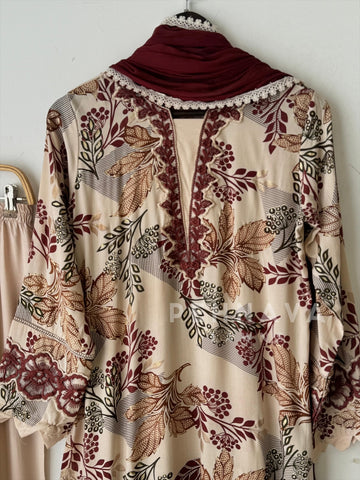 New Floral Embroidery Kurtha Set-143