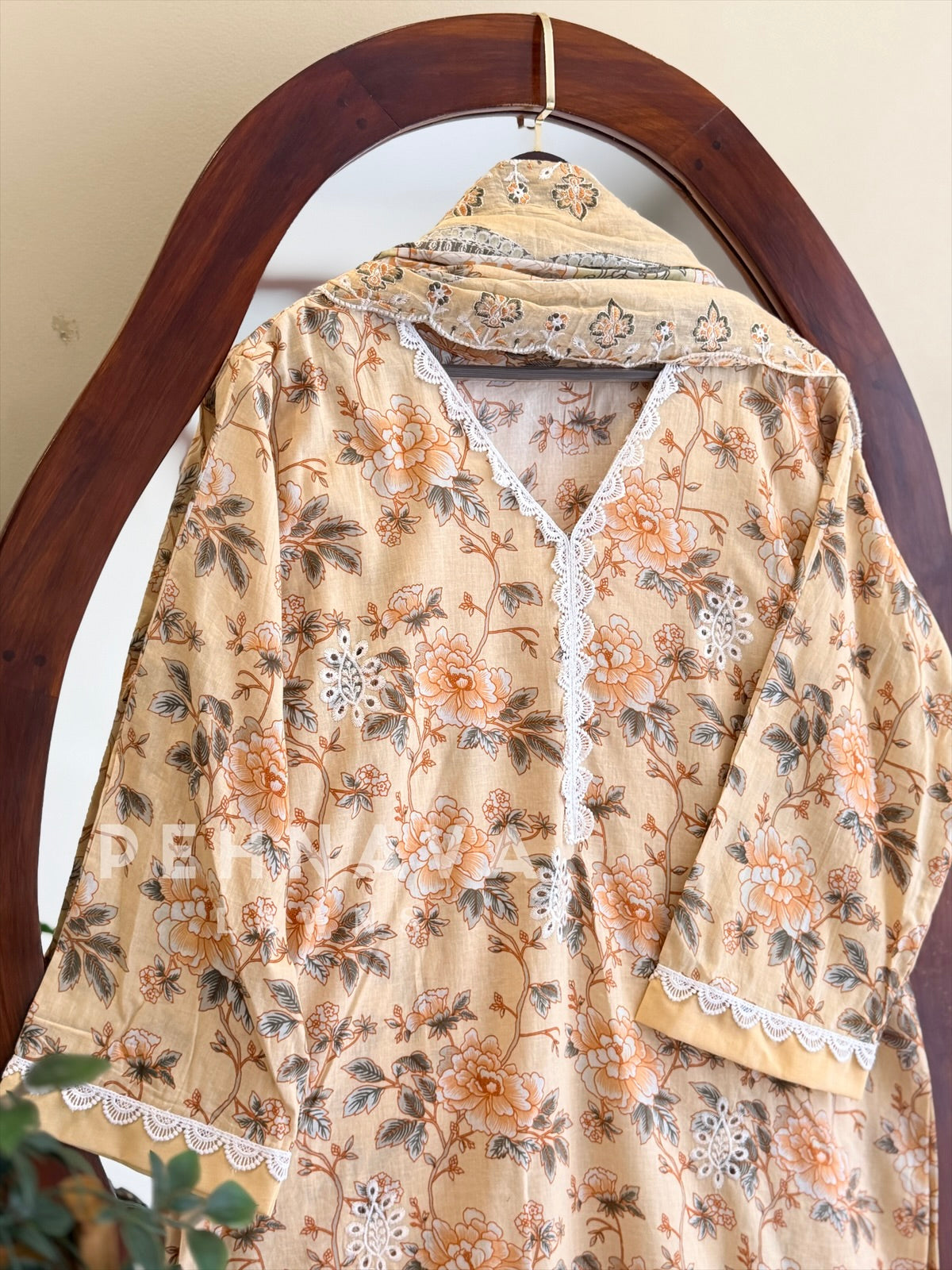Lace Detailed Printed Suit