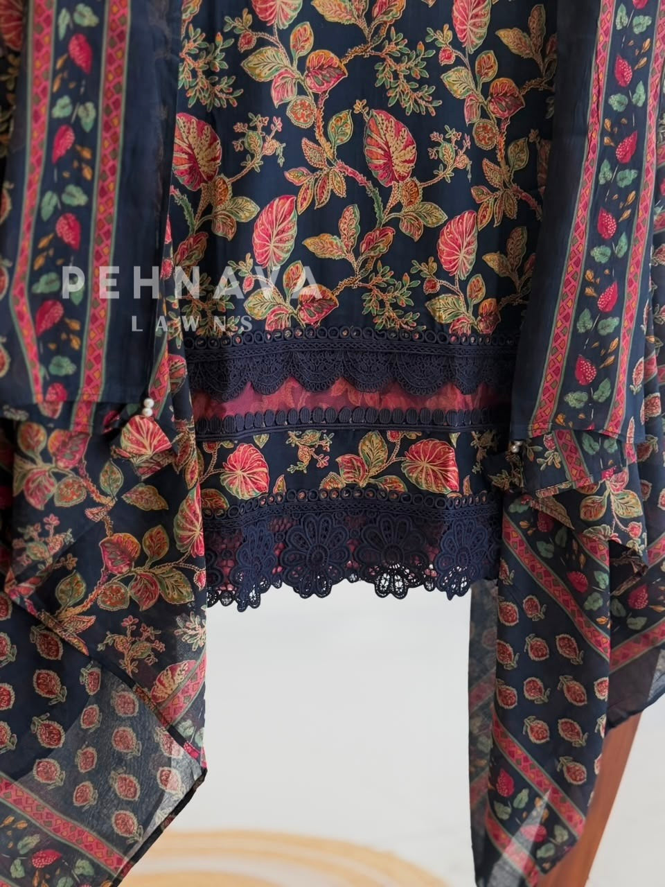Lace Trimmed Printed Suit Set 253