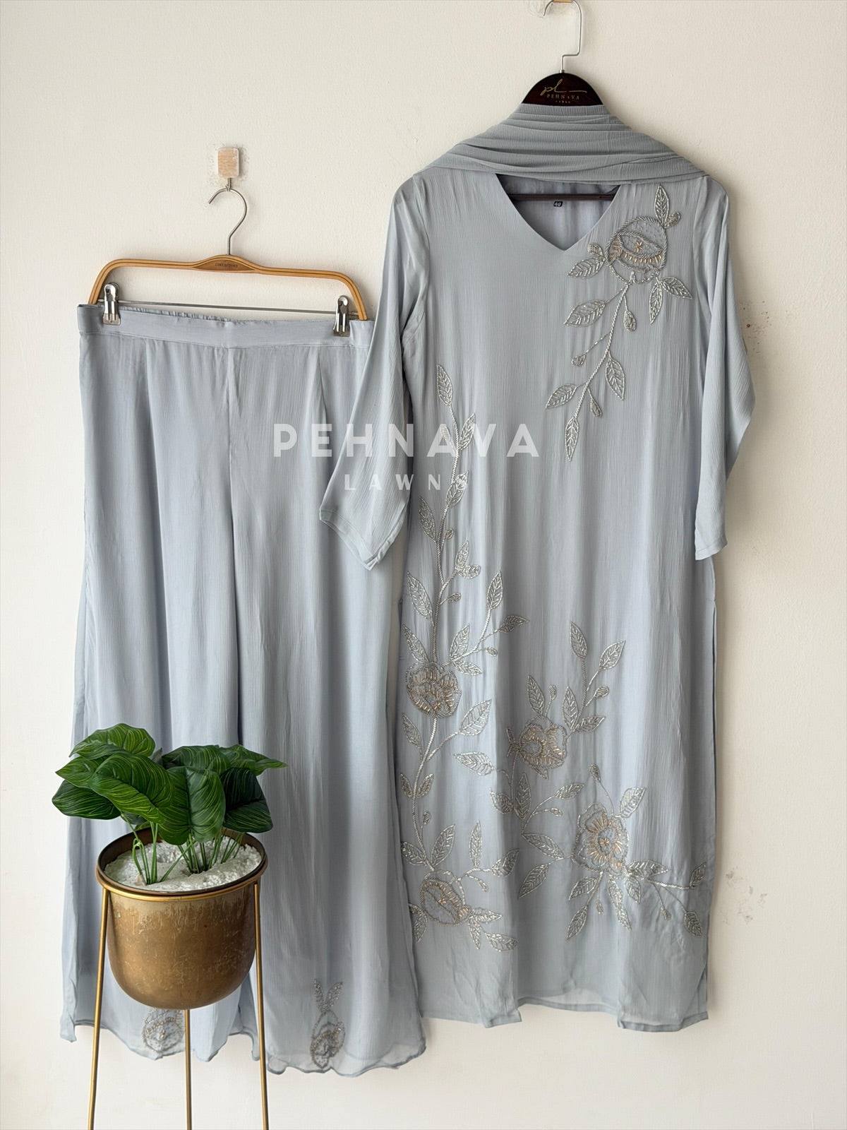Beaded Floral Vine Attire - Pehnava Lawns