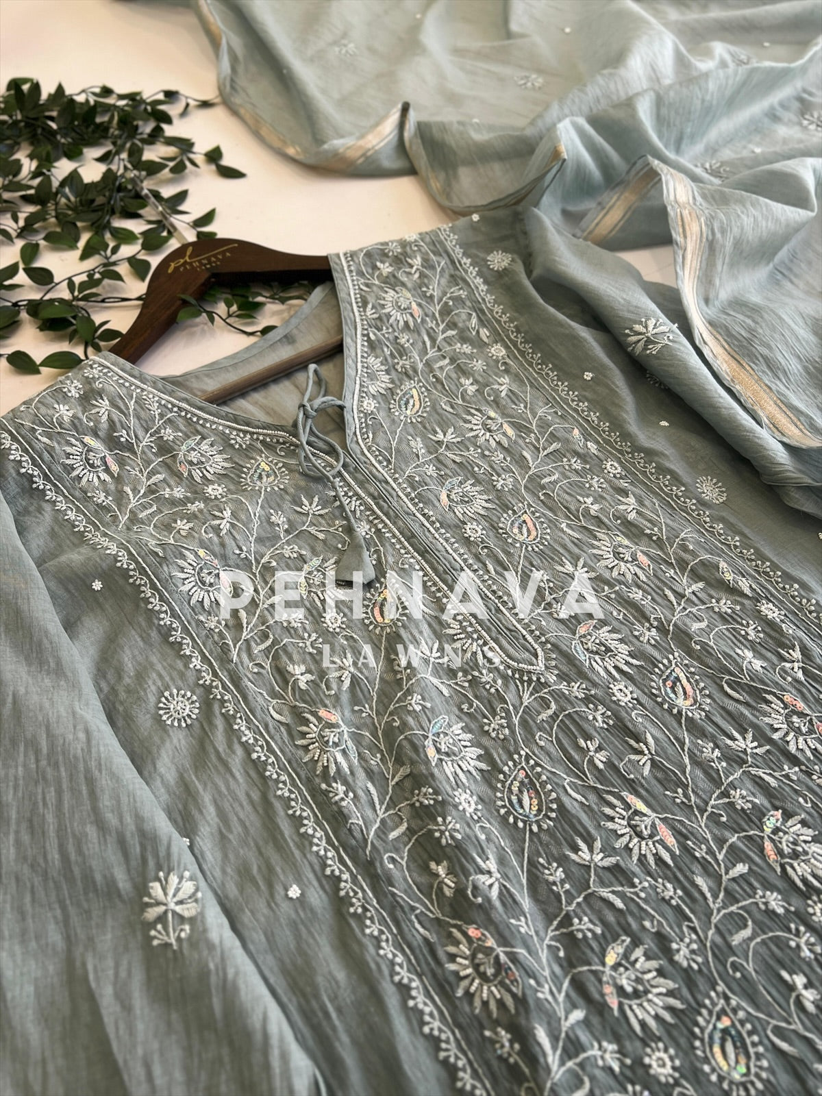 Chanderi chikankari suit - Pehnava Lawns