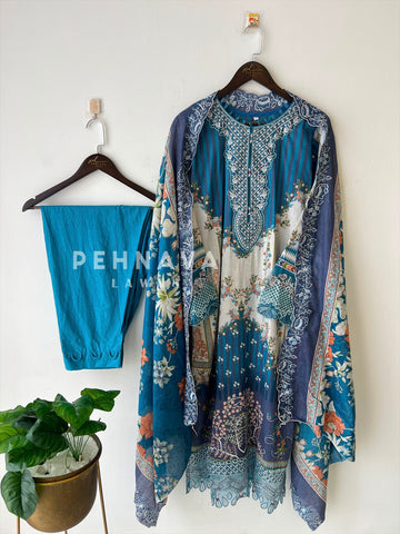 Embroidered Lawns Suit-204