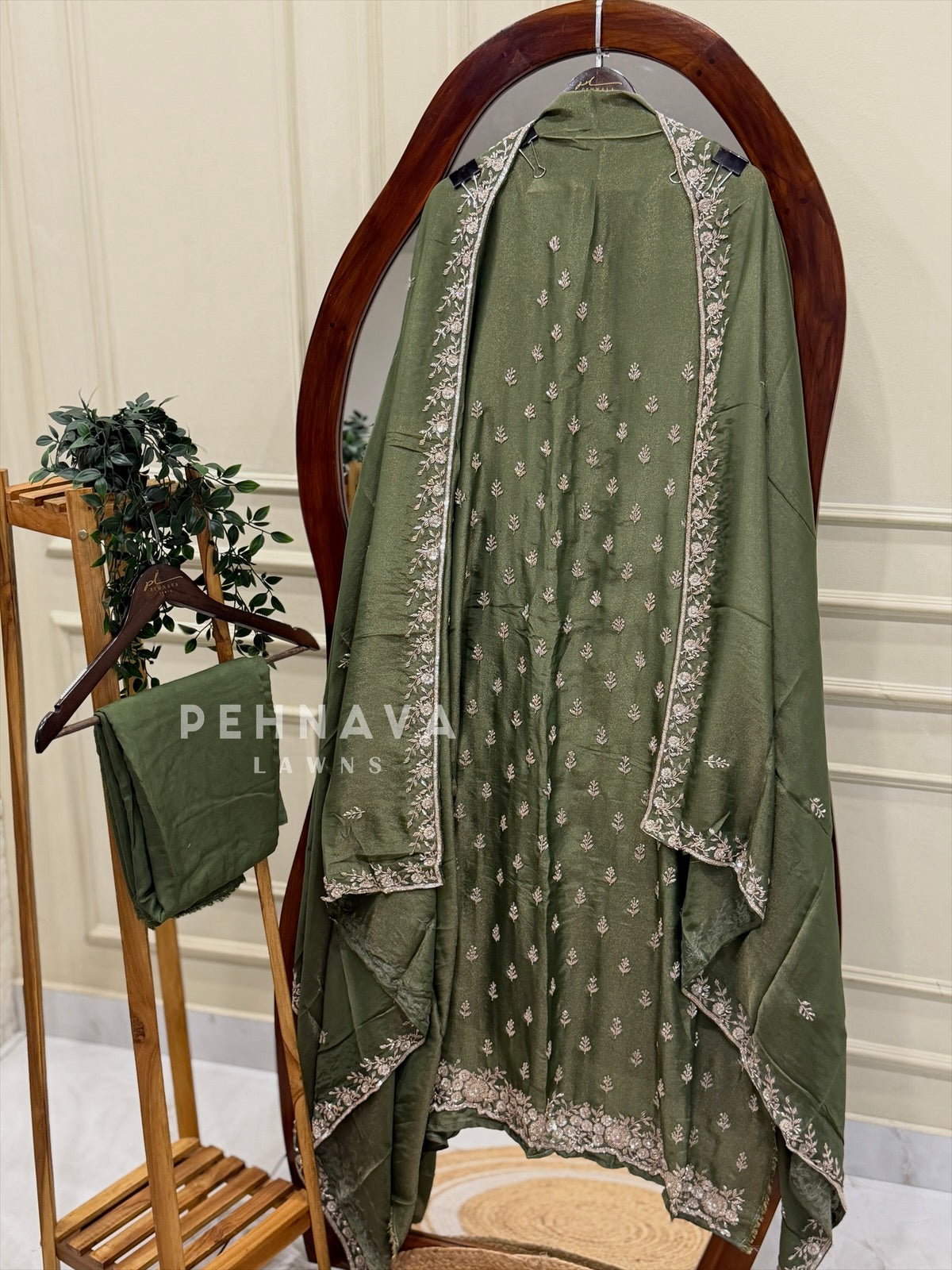 Handworked Unstitched Suit 8005