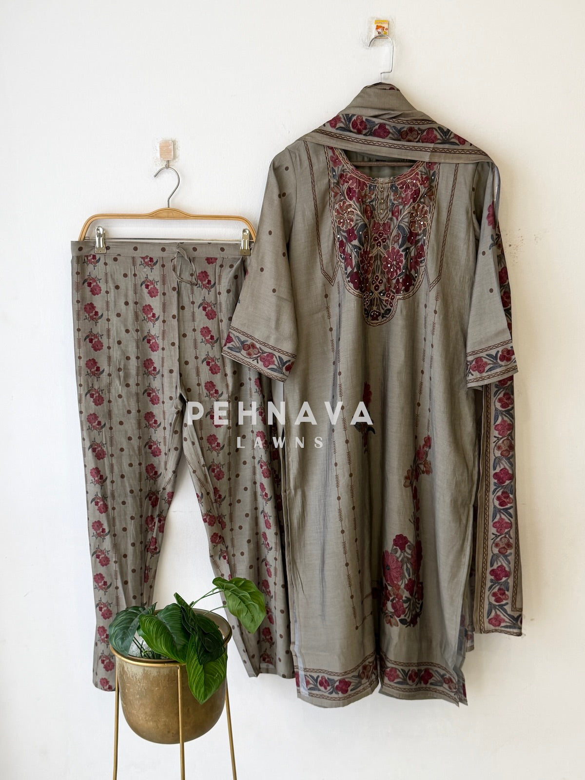 Floral Printed Muslin Three-Piece Set-20839