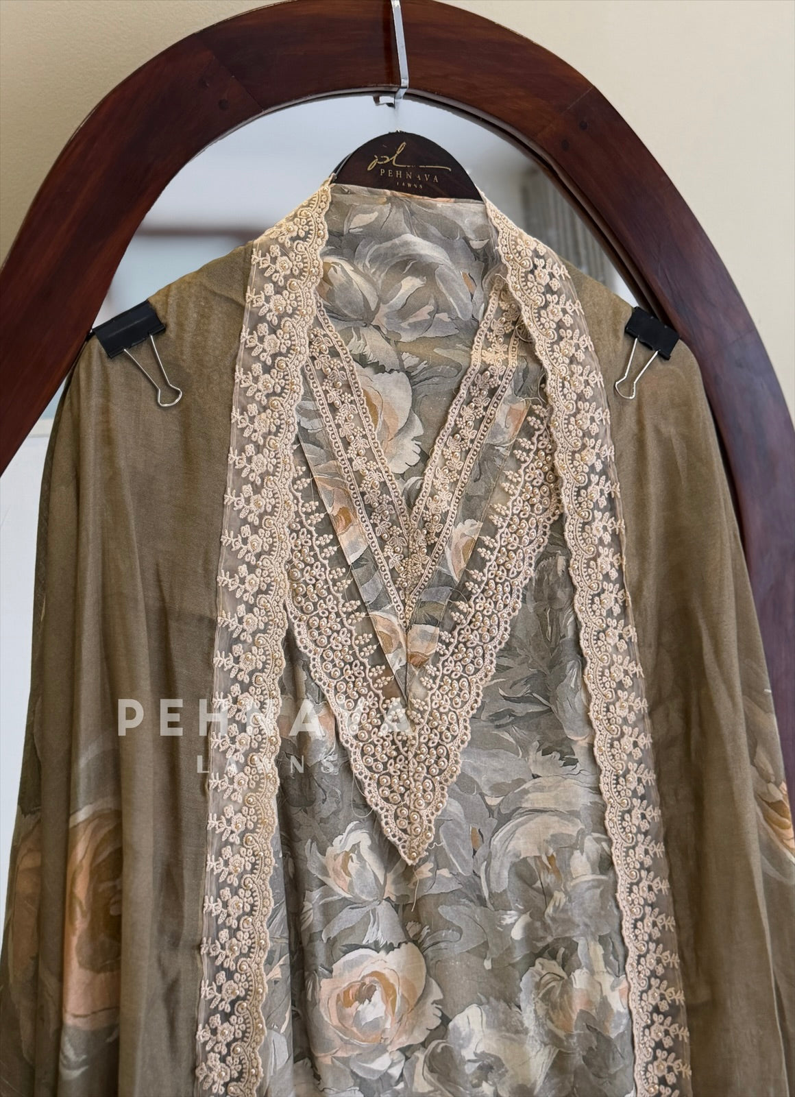 Muslin Floral Printed Suit