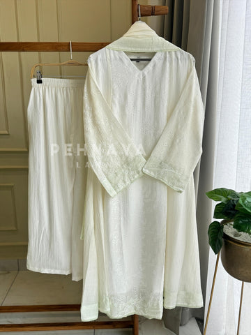 Soft Floral Embroidery Set