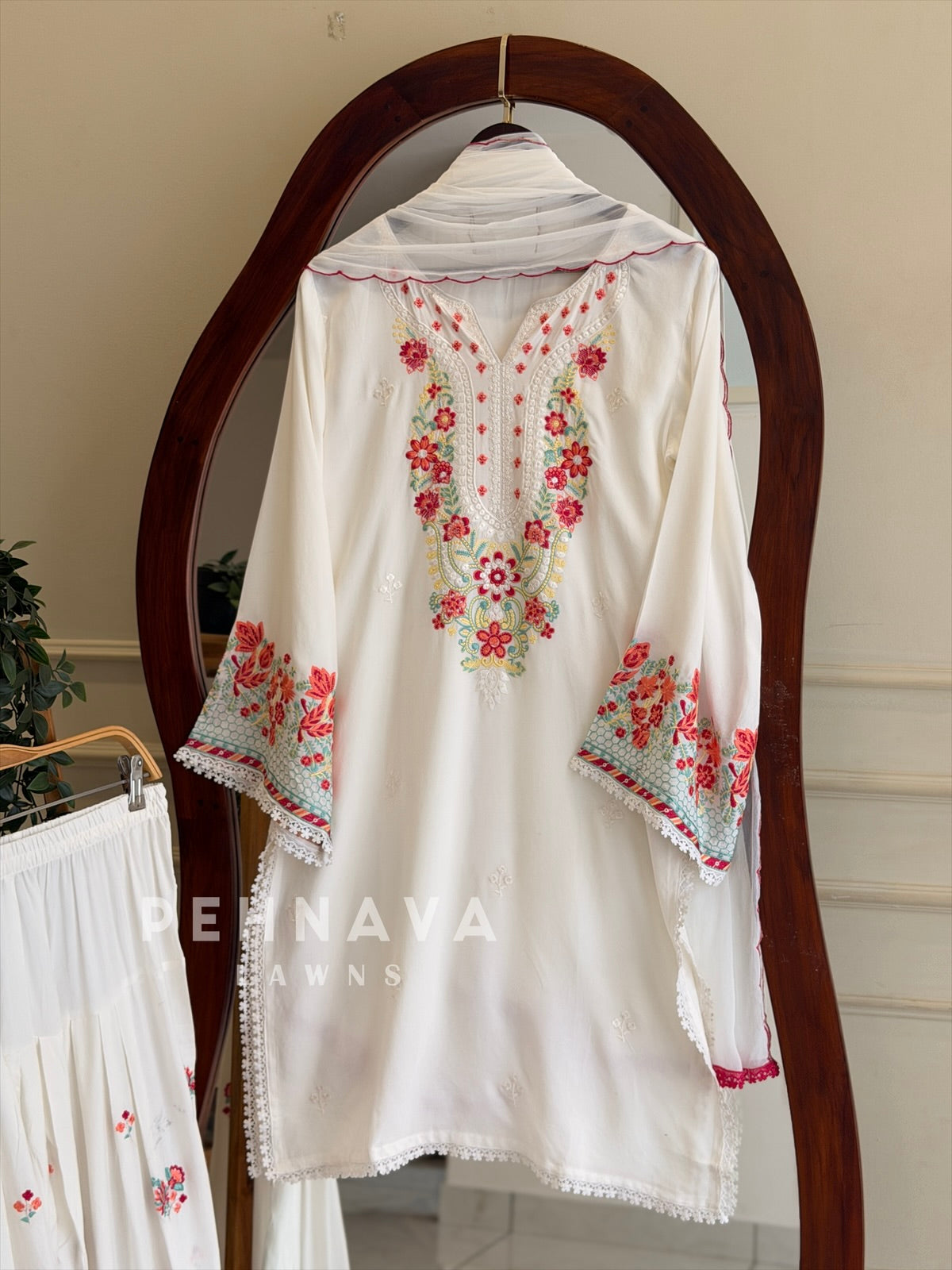 Floral Embroidered Farshi Salwar
