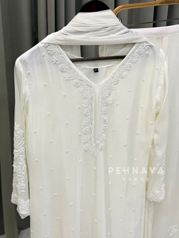 Premium Handworked Chinnon Ensemble 8802