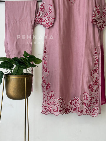 Classic Appliqué Chanderi Suit - Pehnava Lawns