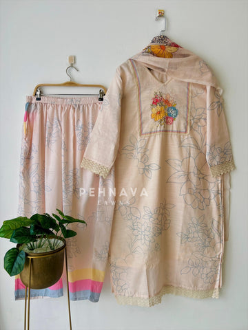 Floral Linen Printed Suit-13424 - Pehnava Lawns