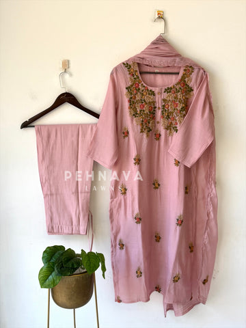 Thread Embroidered Chanderi Suit