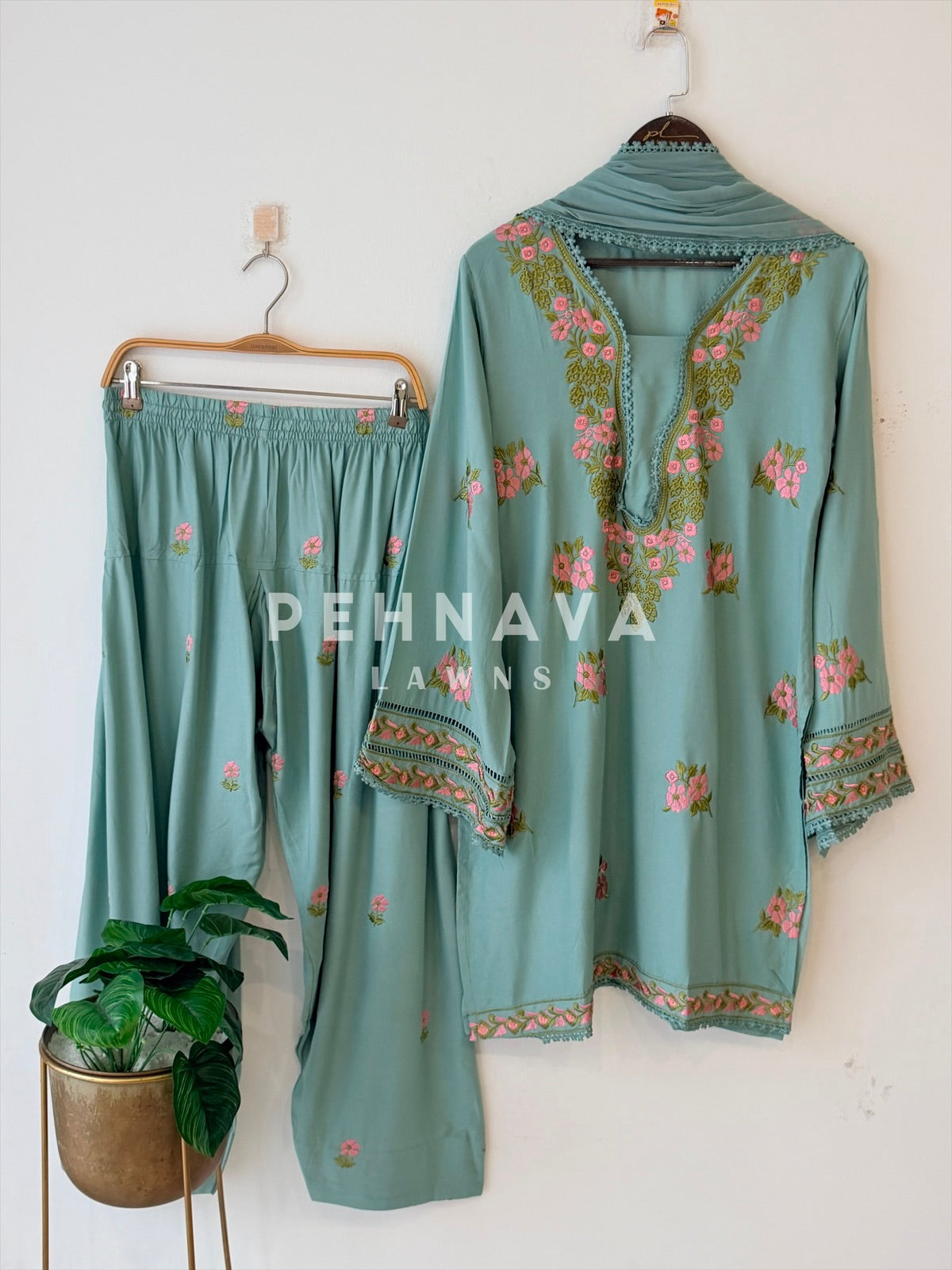 Floral Embroidered Farshi Salwar