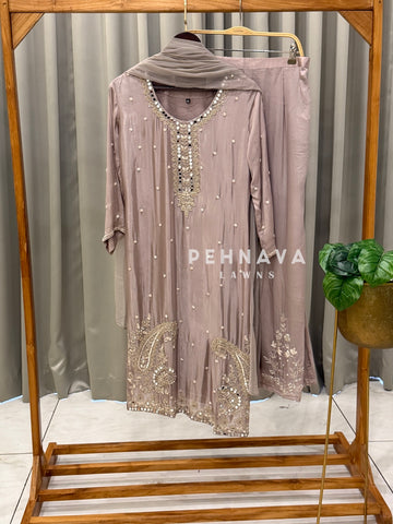 Premium Handworked Chinnon Ensemble-8920