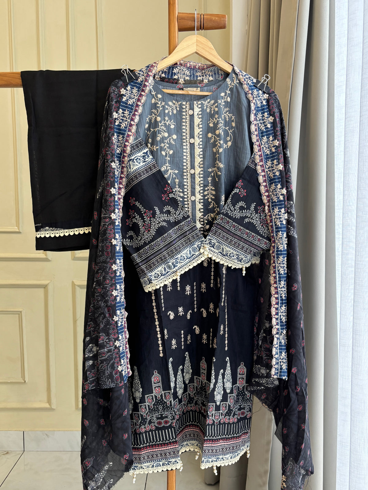Black Printed Pakistani Salwar-3